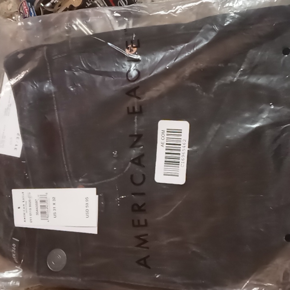 1pair of Brand New American Eagle skinny jeans - Picture 4 of 5